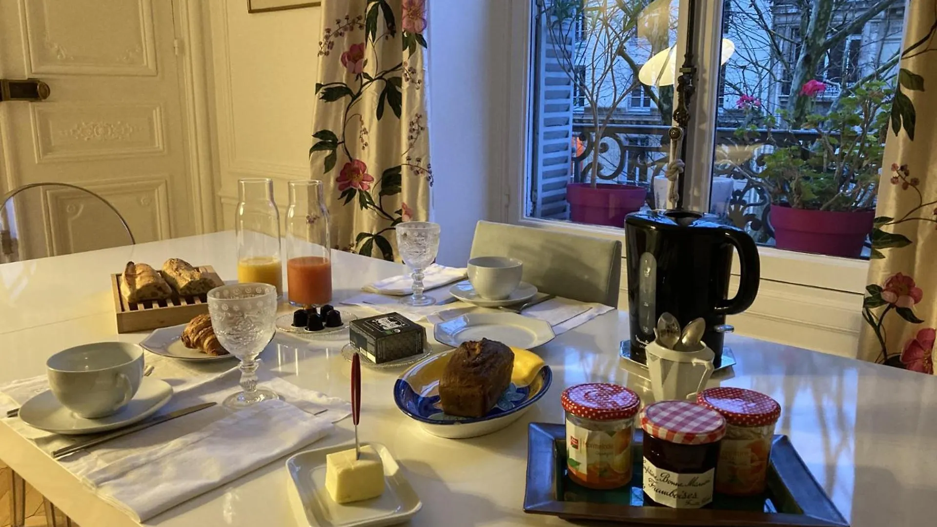 Bed & Breakfast Parc Monceau *