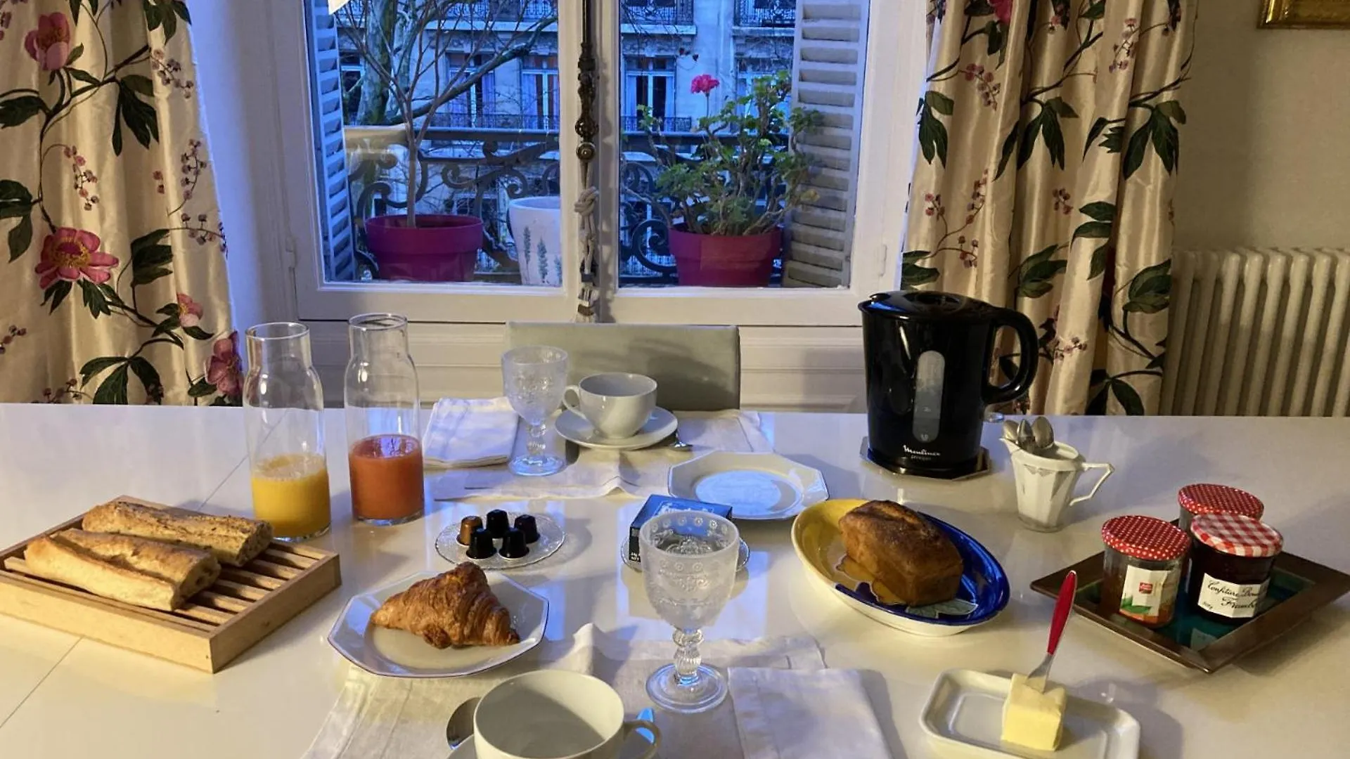 Bed & Breakfast Parc Monceau *